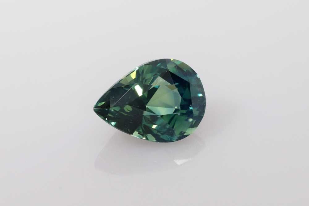 SAPPHIRE FACETED 1.58ct MULTI_COLOR Vivid MULTI_COLOR SI TANZANIA HEATED