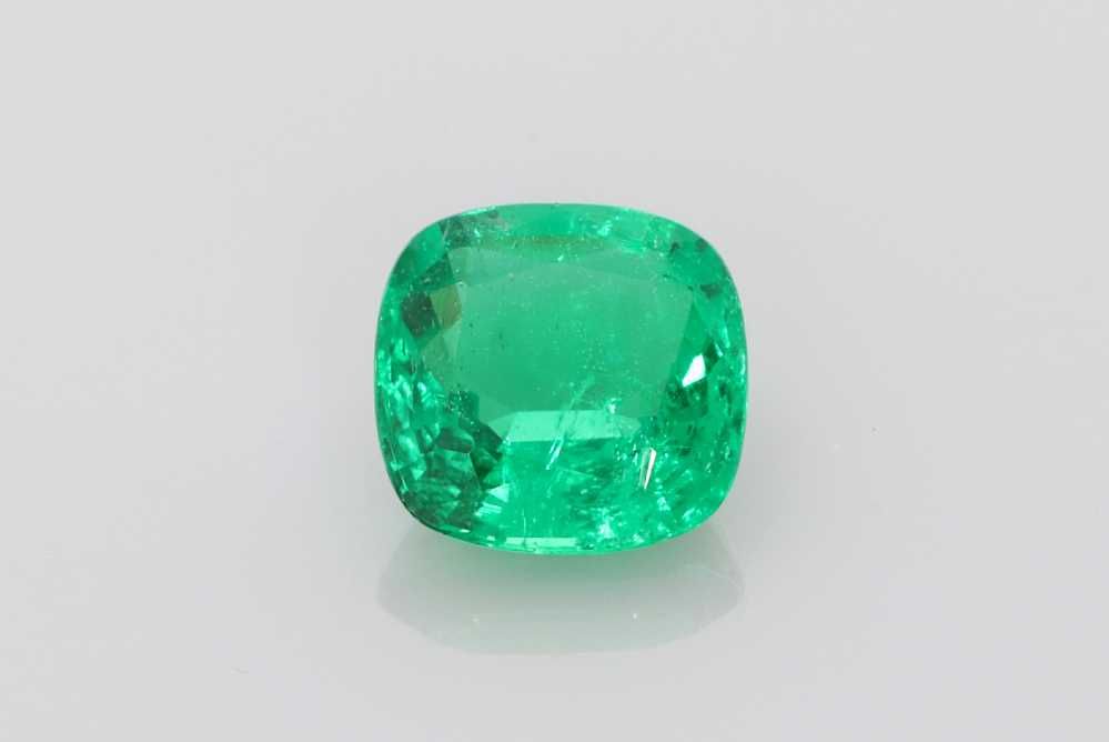 2.01 ct Cushion emerald
