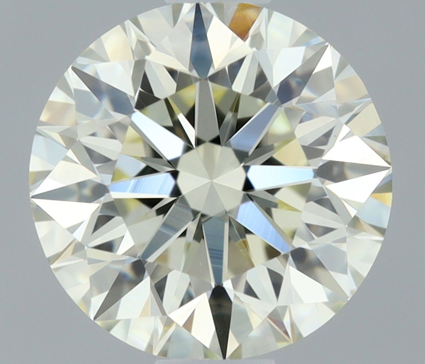 Prírodný diamant okrúhly...