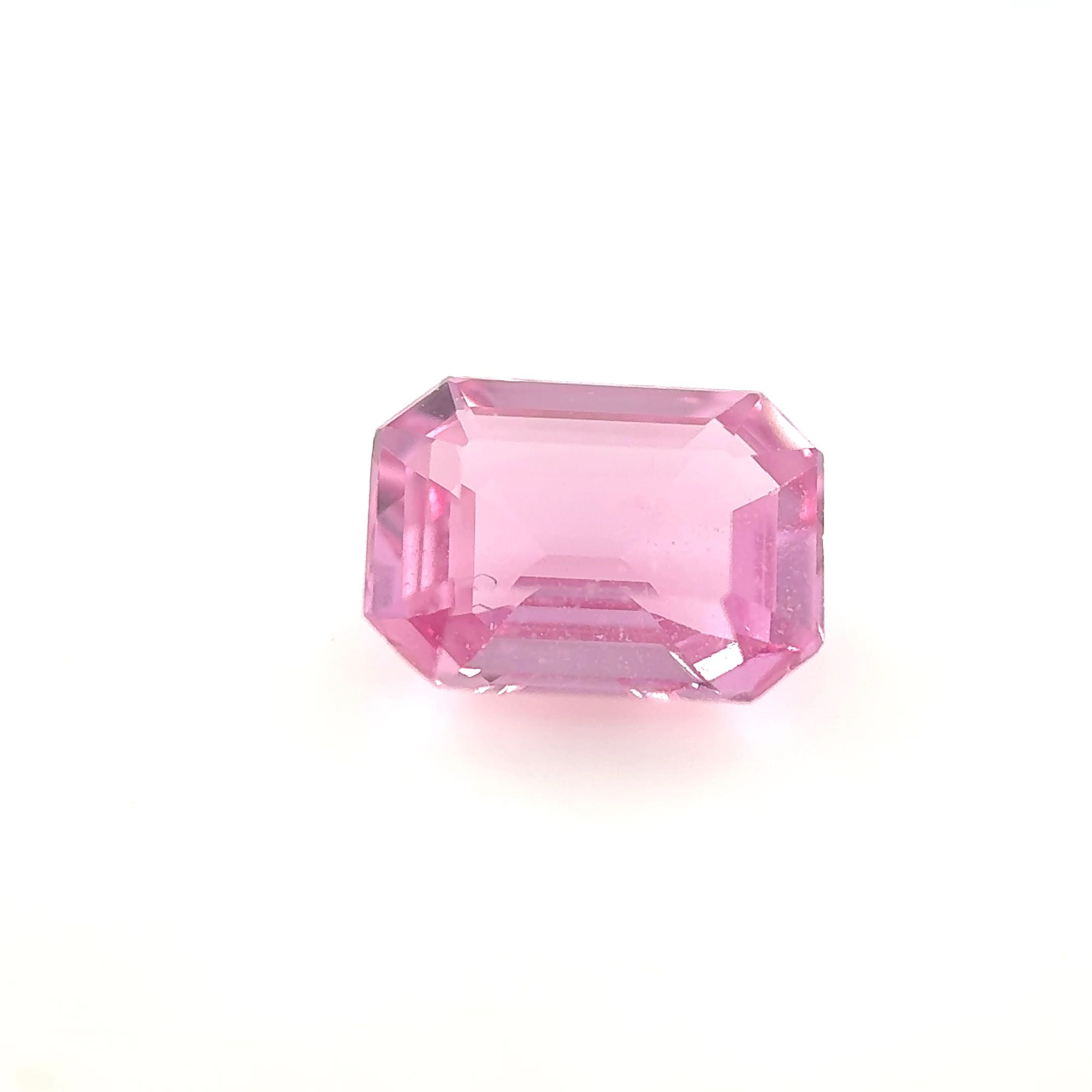 Szafir 1,51 ct, różowy, szlif szmaragdowy