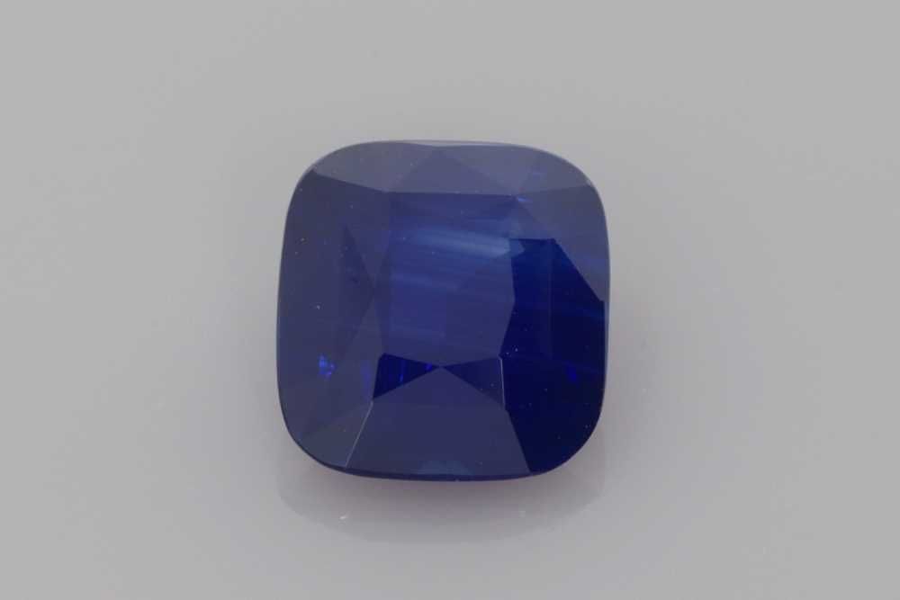 Szafir 2,05 ct, niebieski, szlif cushion