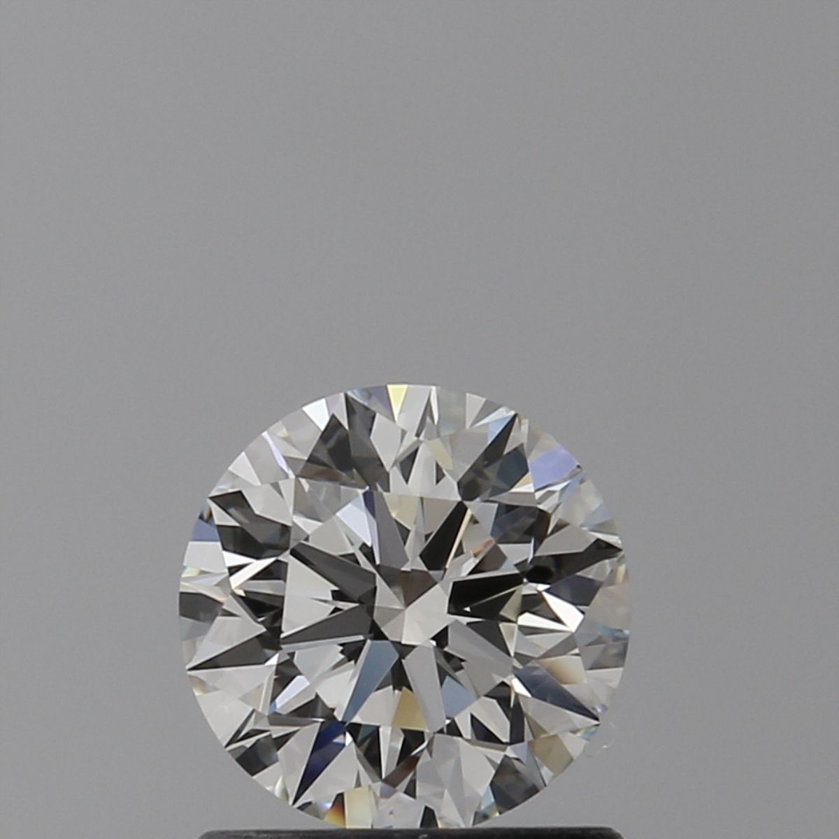 Prírodný diamant okrúhly...