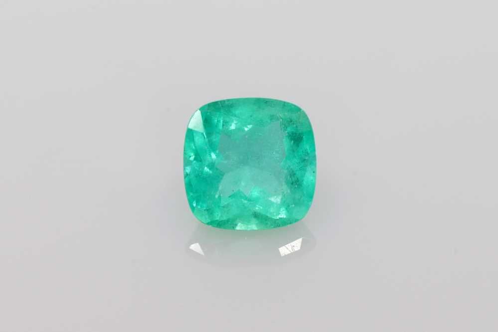 Szmaragd 1,64 ct, zielony, szlif cushion