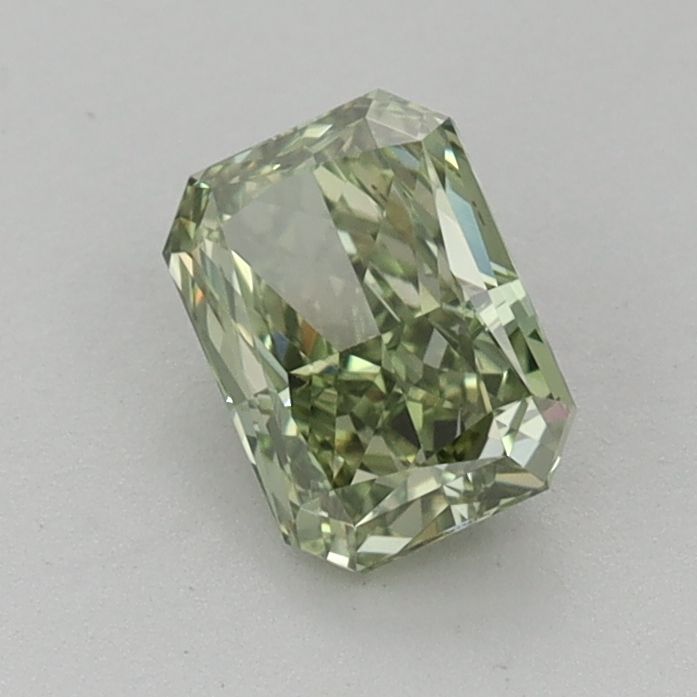 0.82 CT Fancy Vivid Green RADIANT