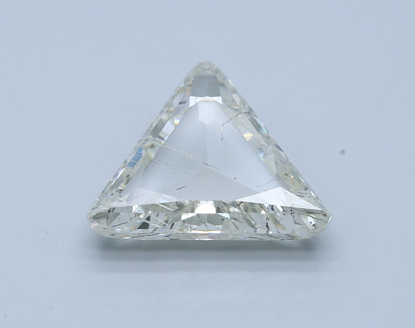 Prírodný diamant...