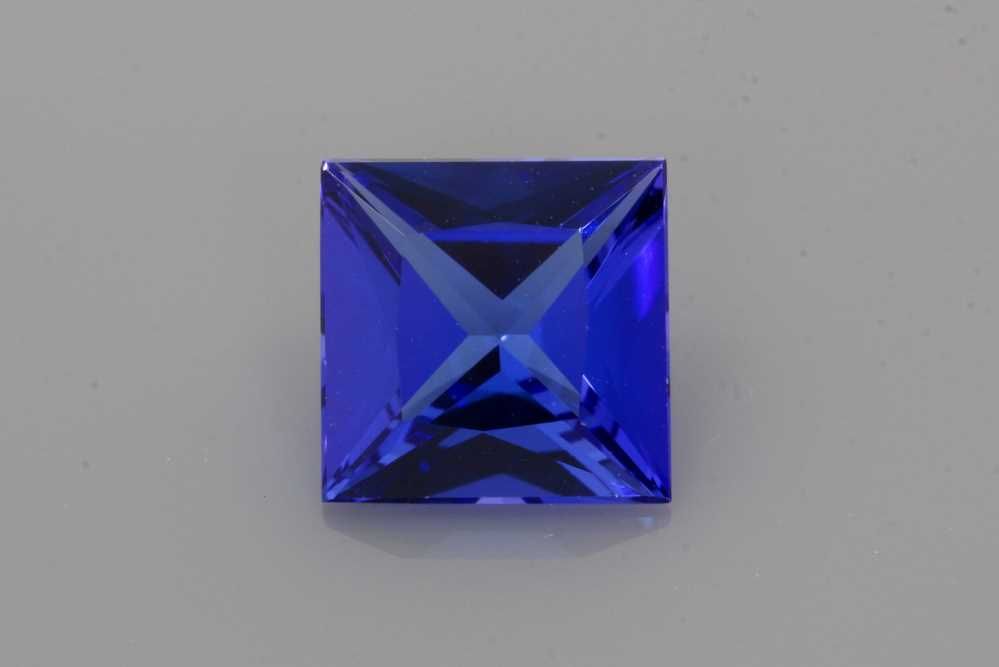 2.28 ct Tanzanite