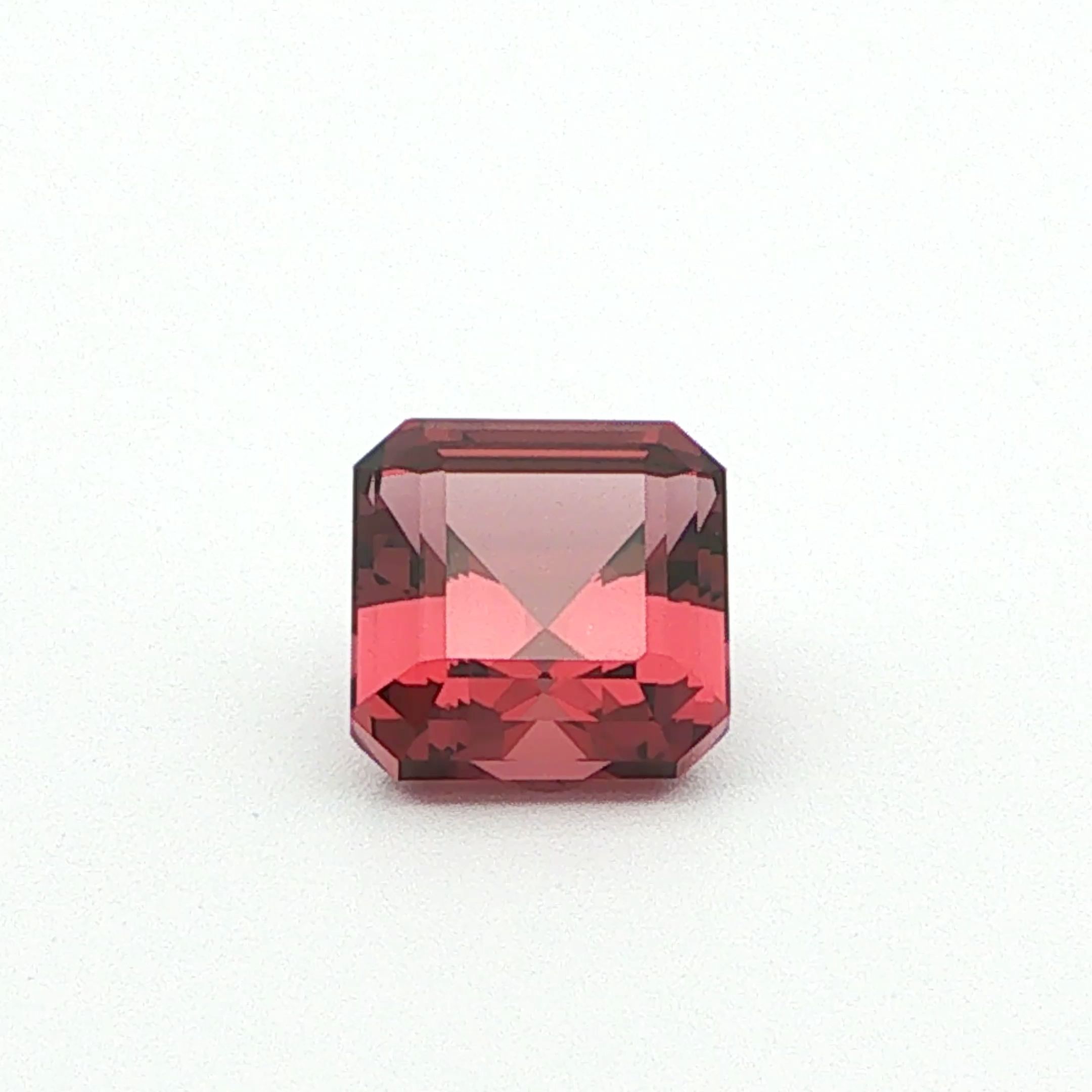 Spinel 2,70 ct, różowy, szlif asscher