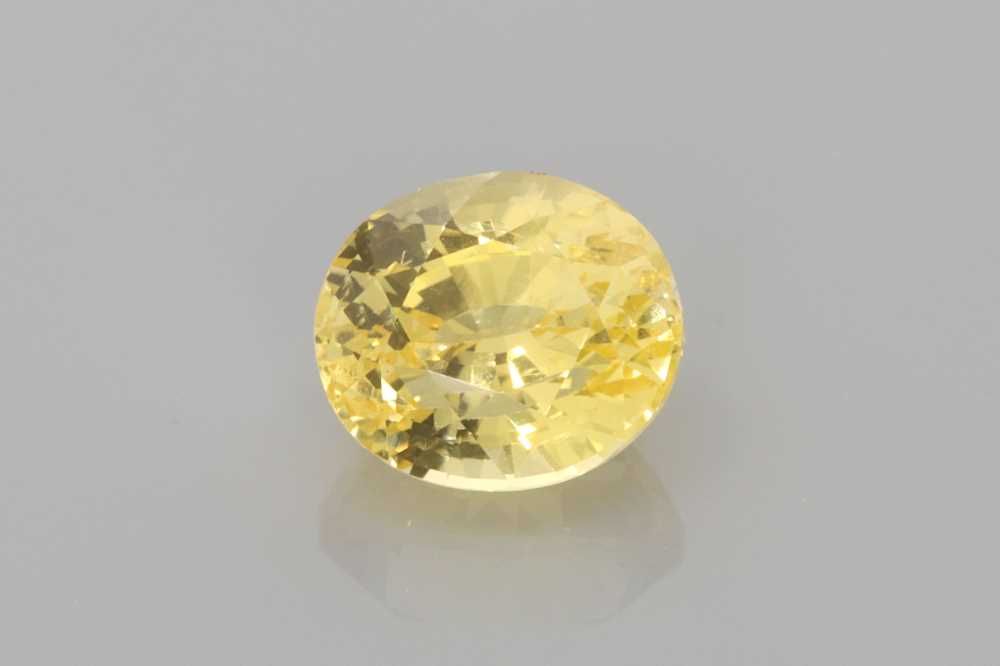 1.66 ct Oval Sapphire