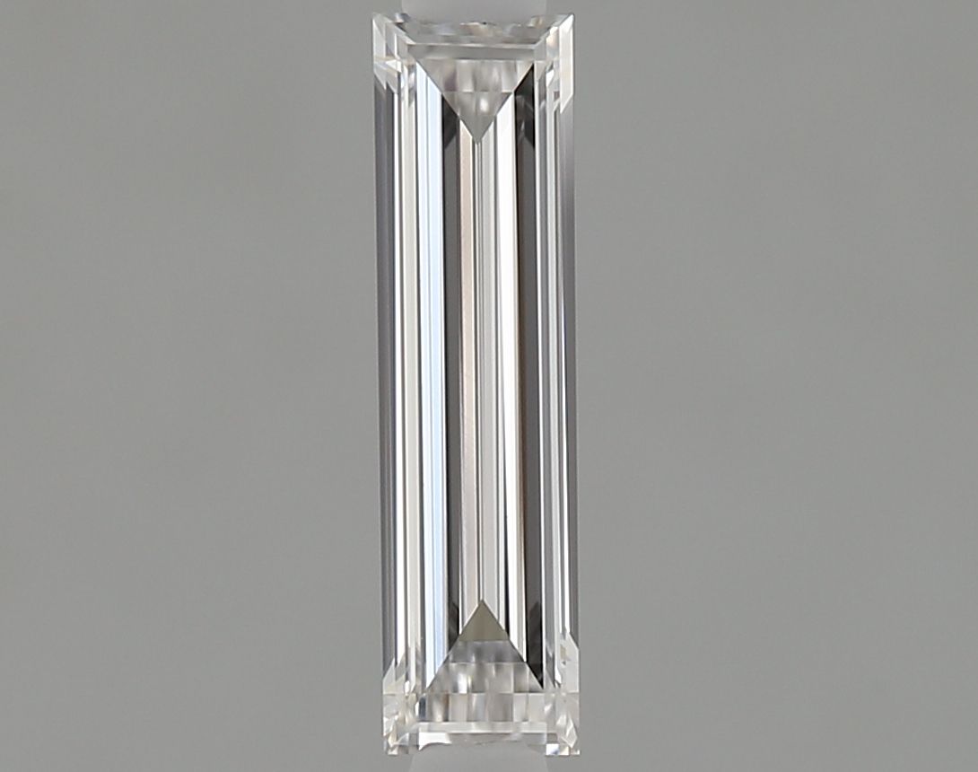 Prírodný diamant bageta, IF, E,... Prírodný diamant bageta, IF, E,...