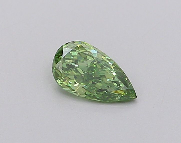 0.28 CT Fancy Vivid Green PEAR