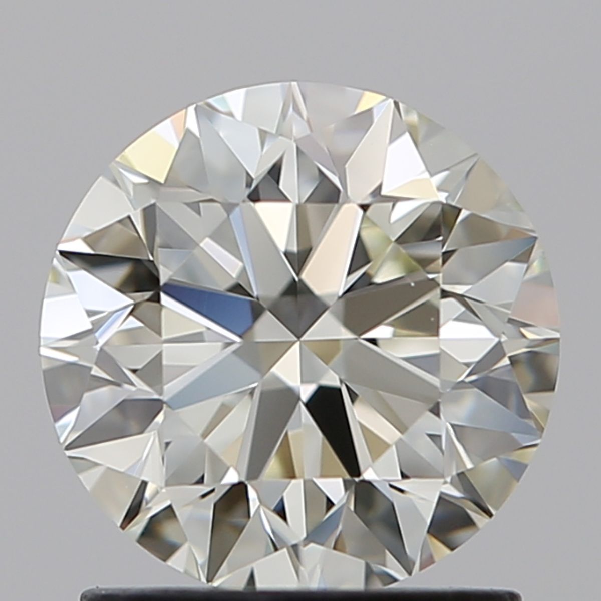 Prírodný diamant okrúhly briliant,... Prírodný diamant okrúhly briliant,...
