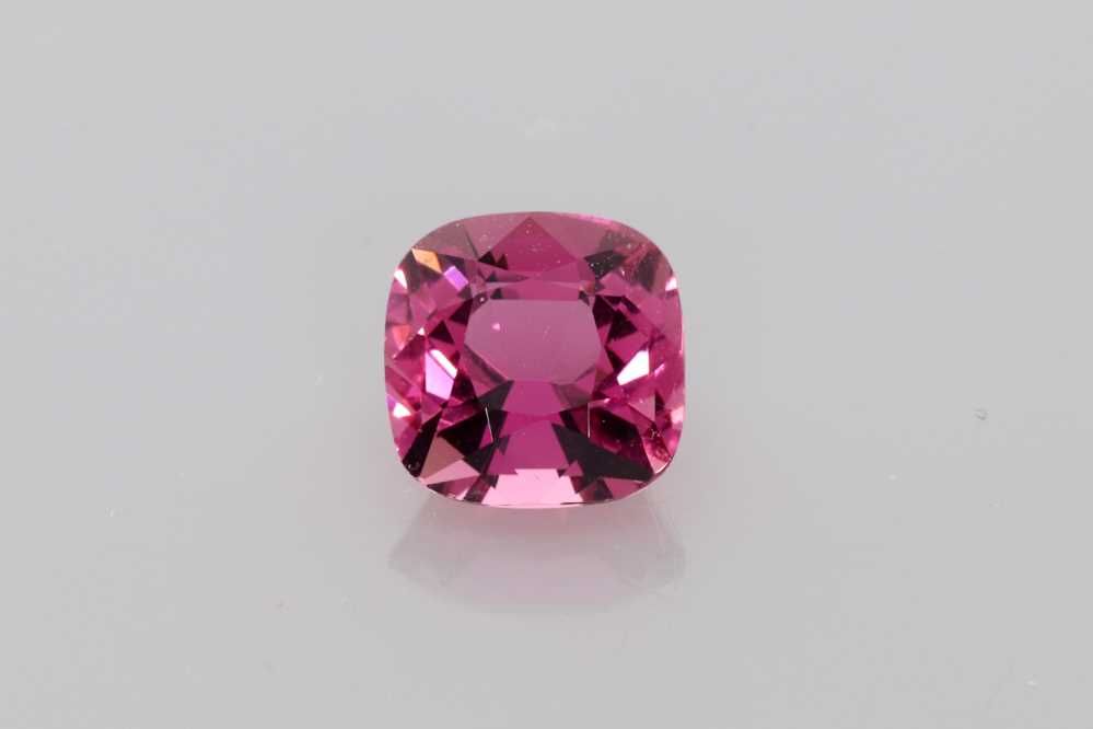 Turmalin 1,05 ct, różowy, szlif cushion