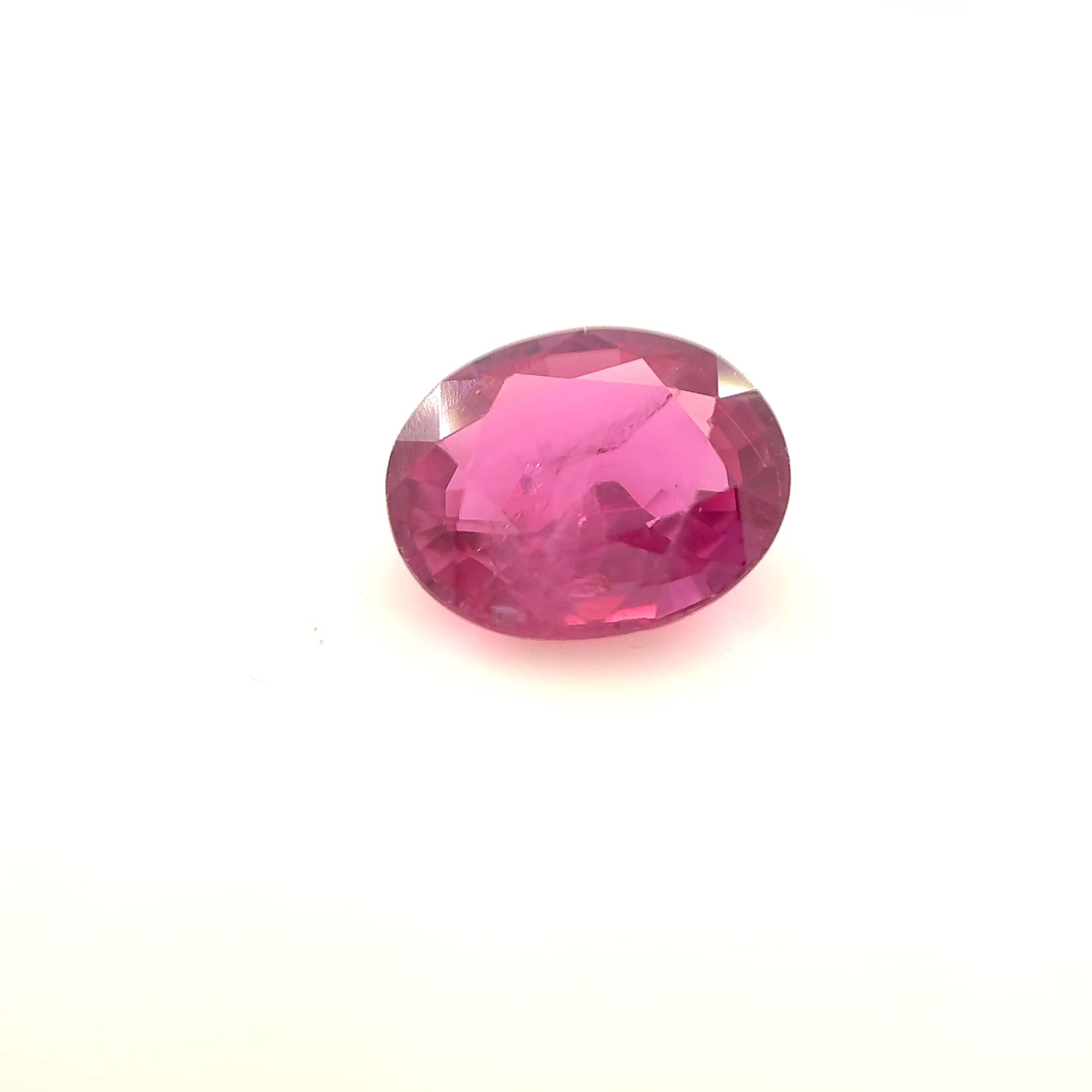 Rubin 1,43 ct, czerwony, szlif owalny