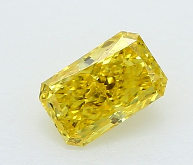 0.21 CT Fancy Vivid Yellow RADIANT