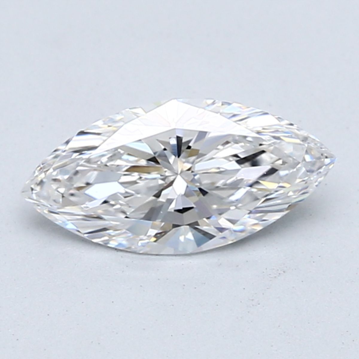 Prírodný diamant markíz,...