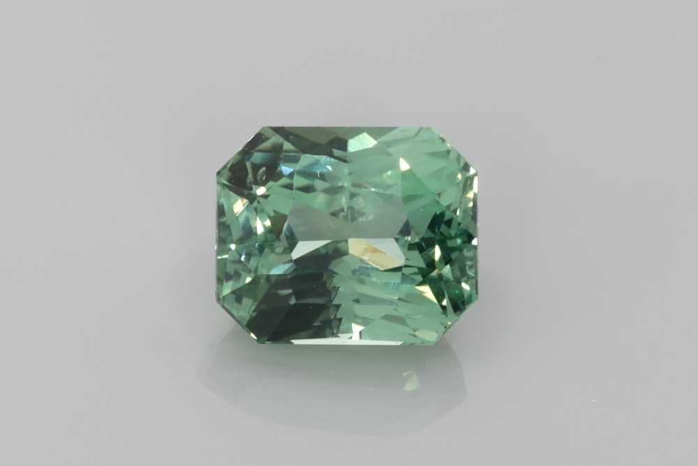2.6 ct Emerald Sapphire