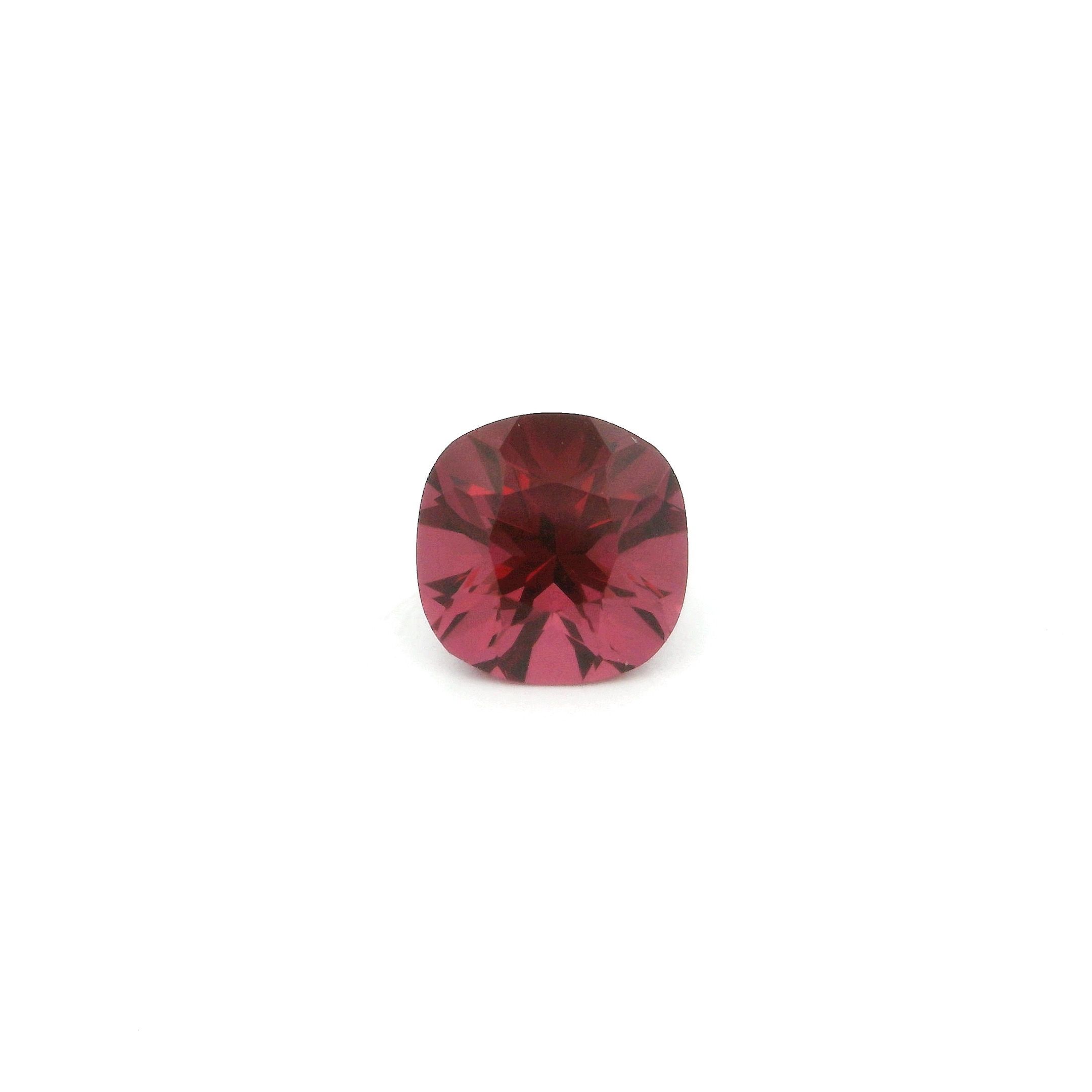 0.99 ct Cushion garnet