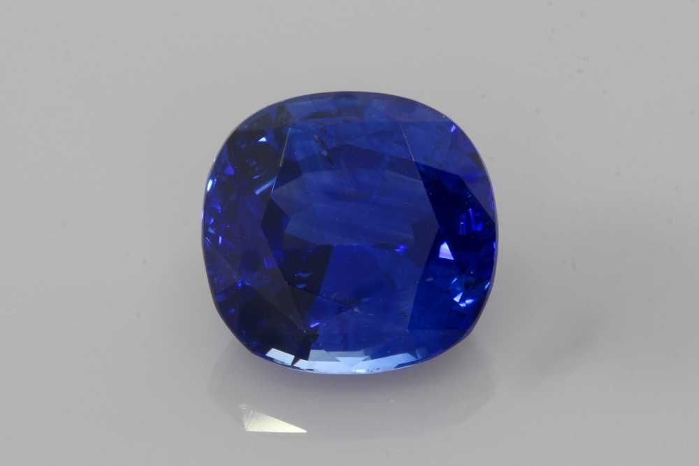 Szafir 10,12 ct, niebieski, szlif cushion