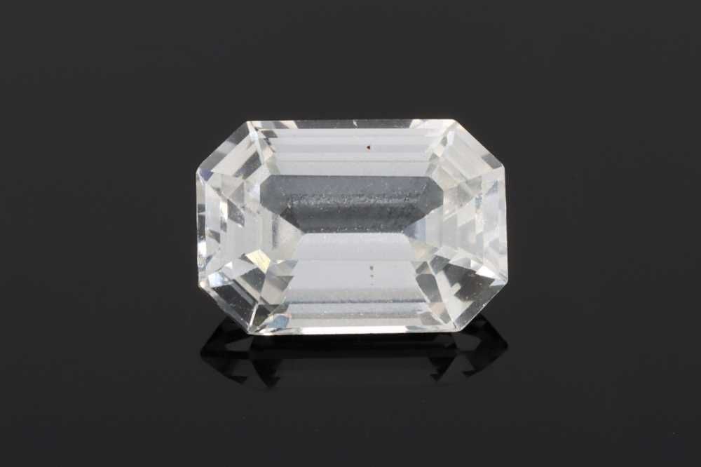 SAPPHIRE FACETED 2.19ct WHITE Vivid WHITE SI SRILANKA NONE