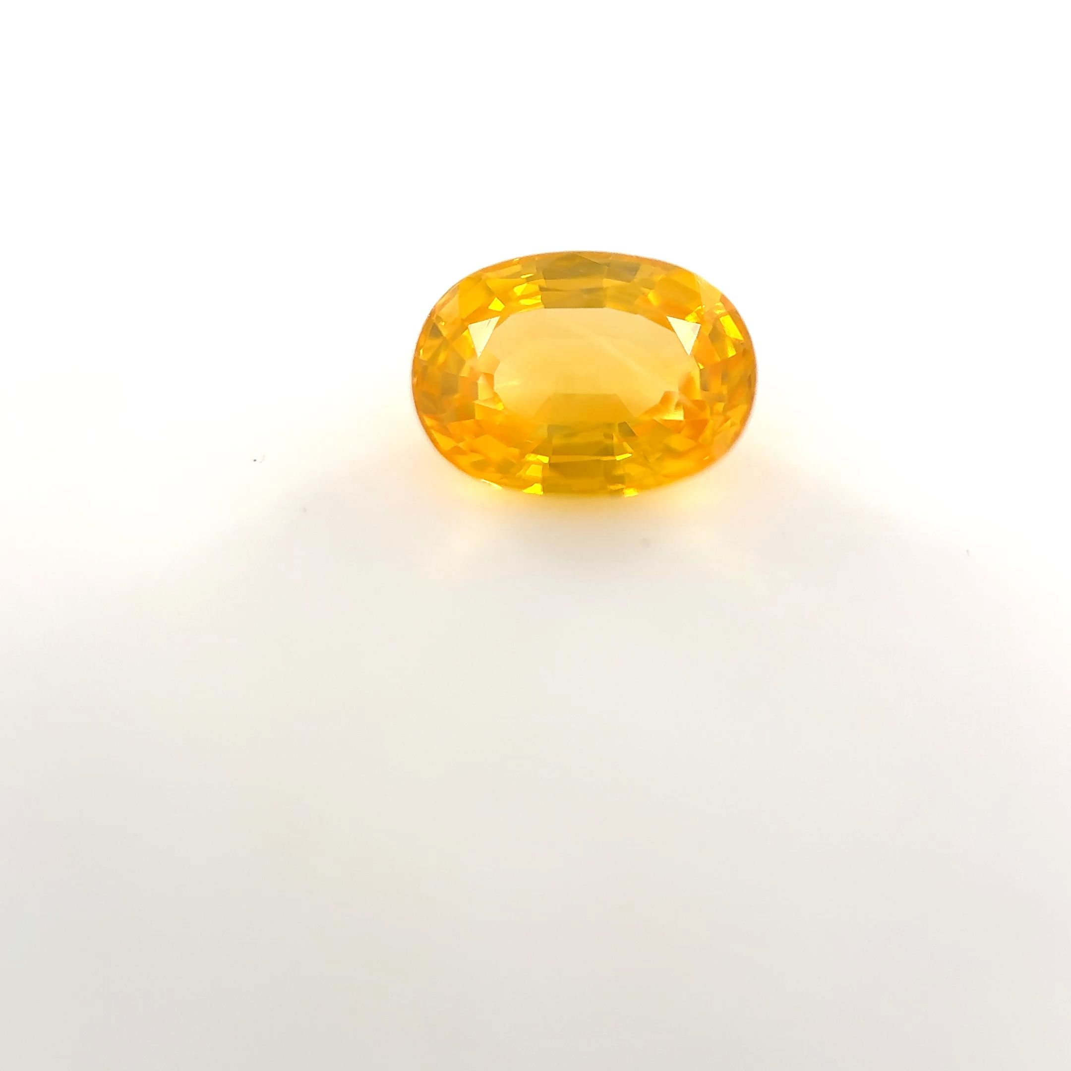 Szafir 1,23 ct, żółty, szlif owalny