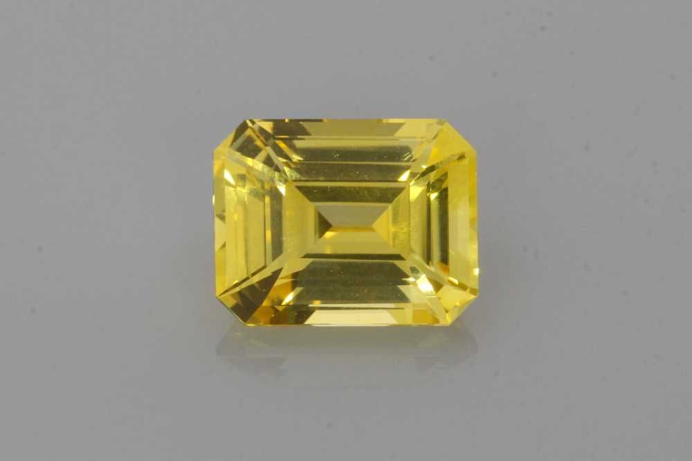 Szafir 2,20 ct, żółty, szlif szmaragdowy