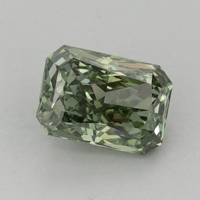 0.84 CT Fancy Vivid Green RADIANT