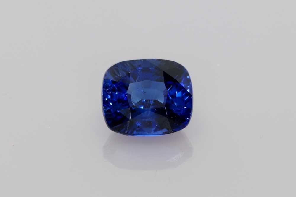 Szafir 2,07 ct, niebieski, szlif cushion