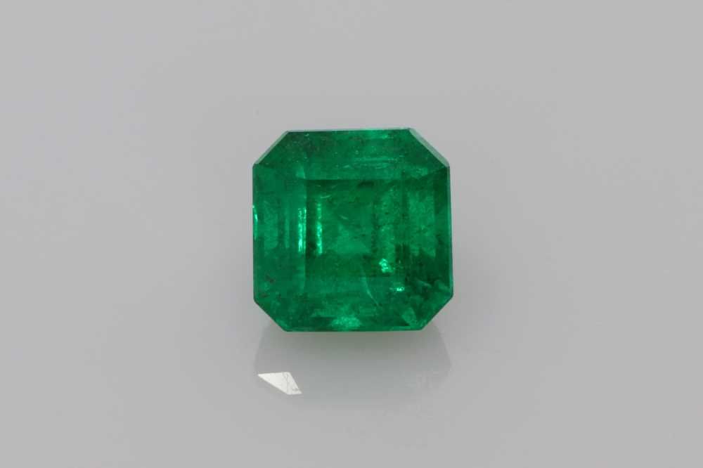 Szmaragd 1,43 ct, zielony, szlif asscher