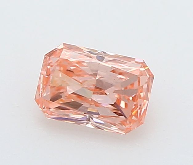 0.21 CT Fancy Vivid Pink RADIANT