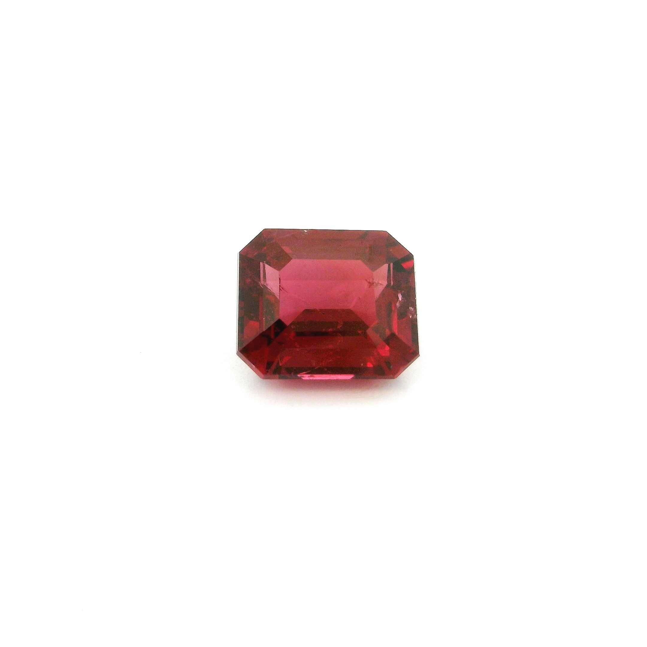 2.47 ct Octagonal garnet