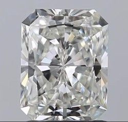 Prírodný diamant radiant,...