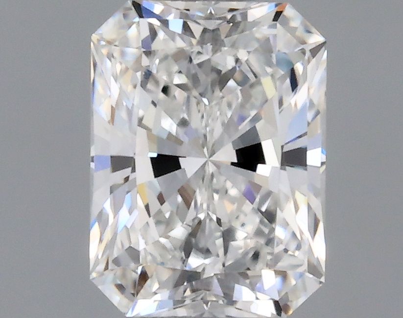 Prírodný diamant radiant, VVS2, E,... Prírodný diamant radiant, VVS2, E,...