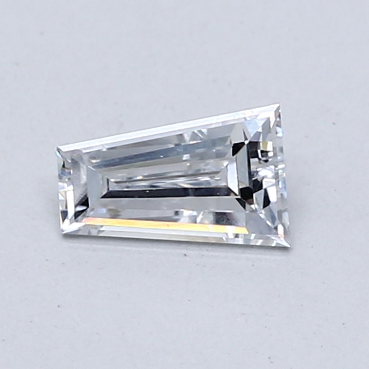 0.44 CT Light Blue TAPERED BAGUETTE