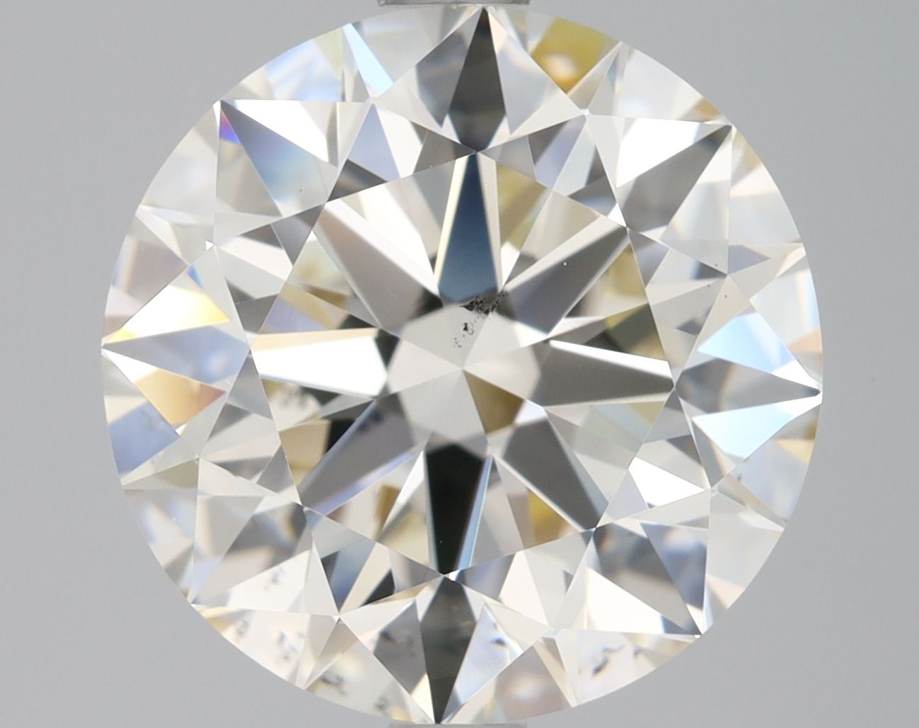 Prírodný diamant okrúhly...