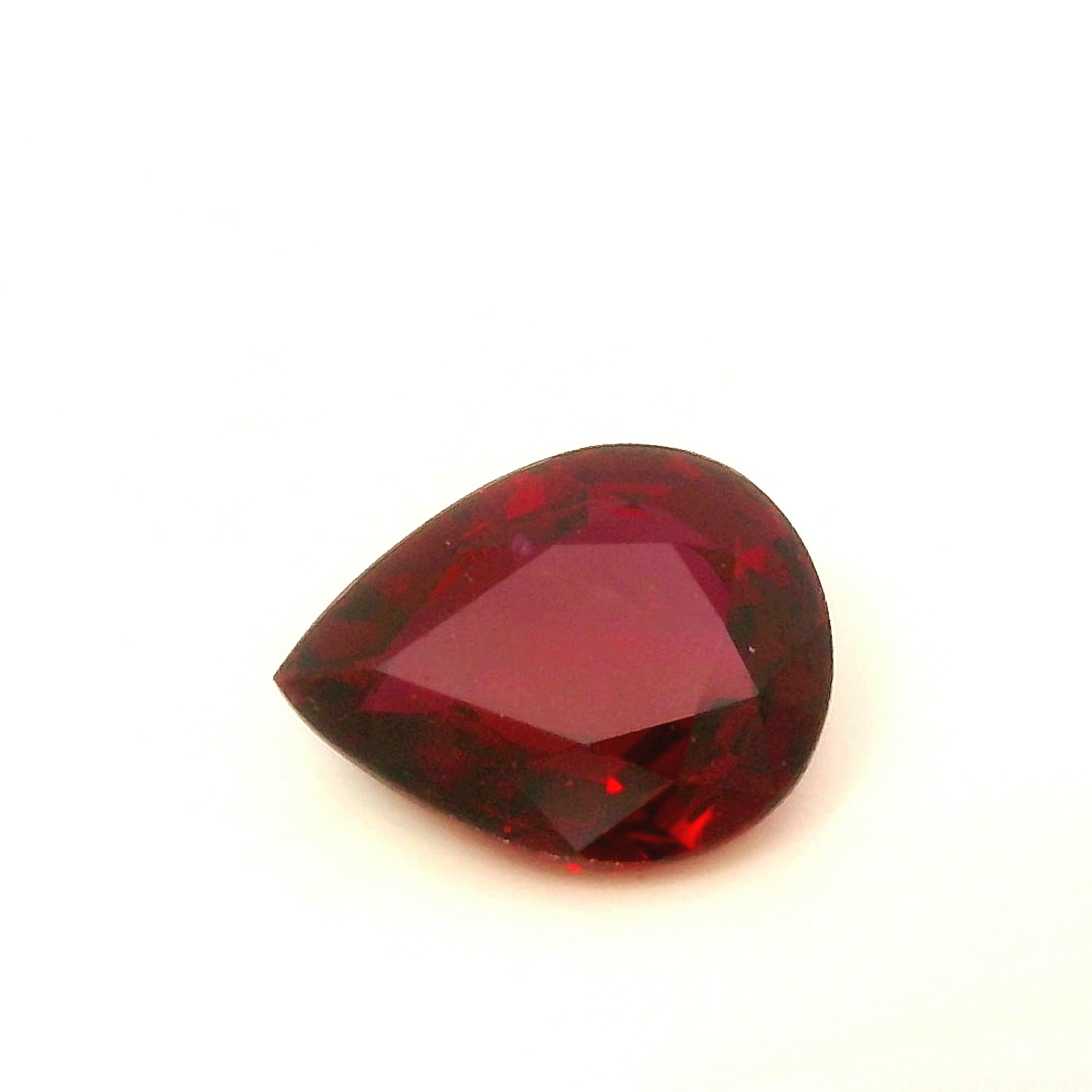 Pierre Précieuse Alexandrite 15,25 Ratti 14,80 Carats - Certifiée Laboratoire Ceylan