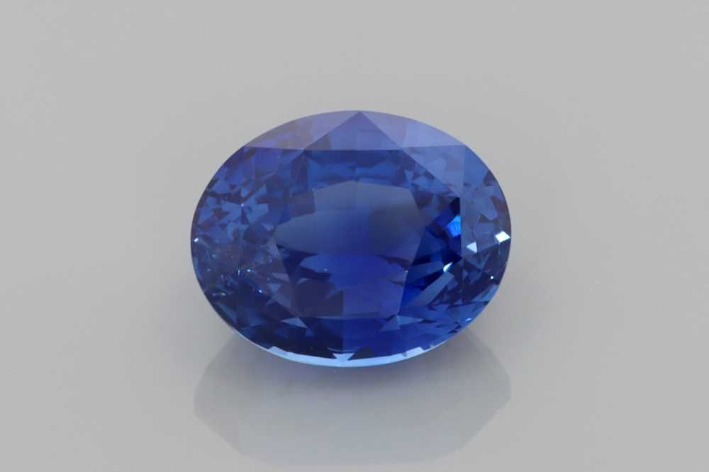 2.44 ct Oval Sapphire
