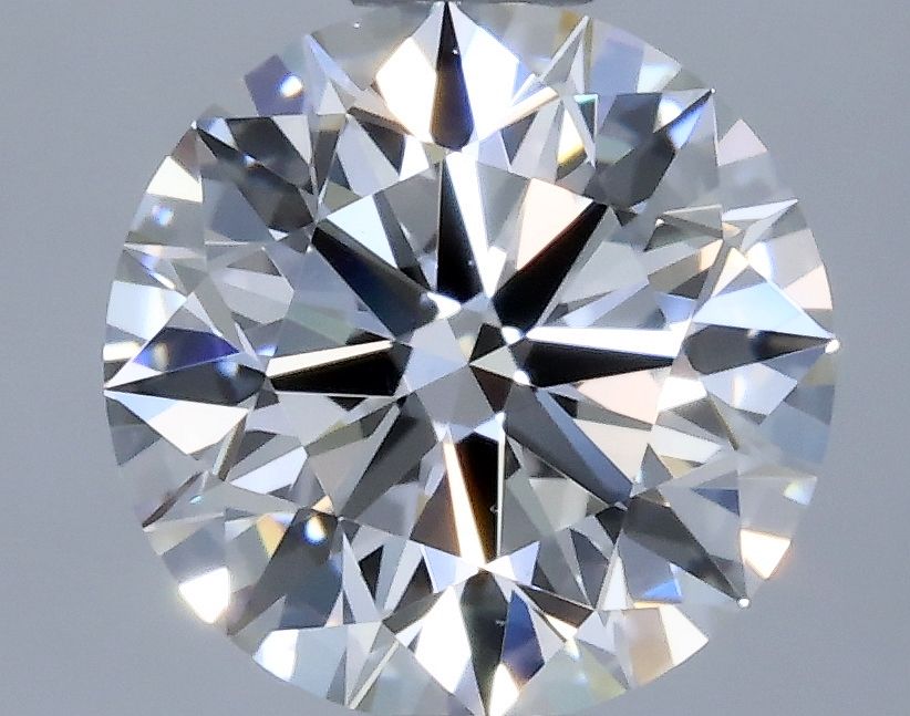 Prírodný diamant okrúhly...