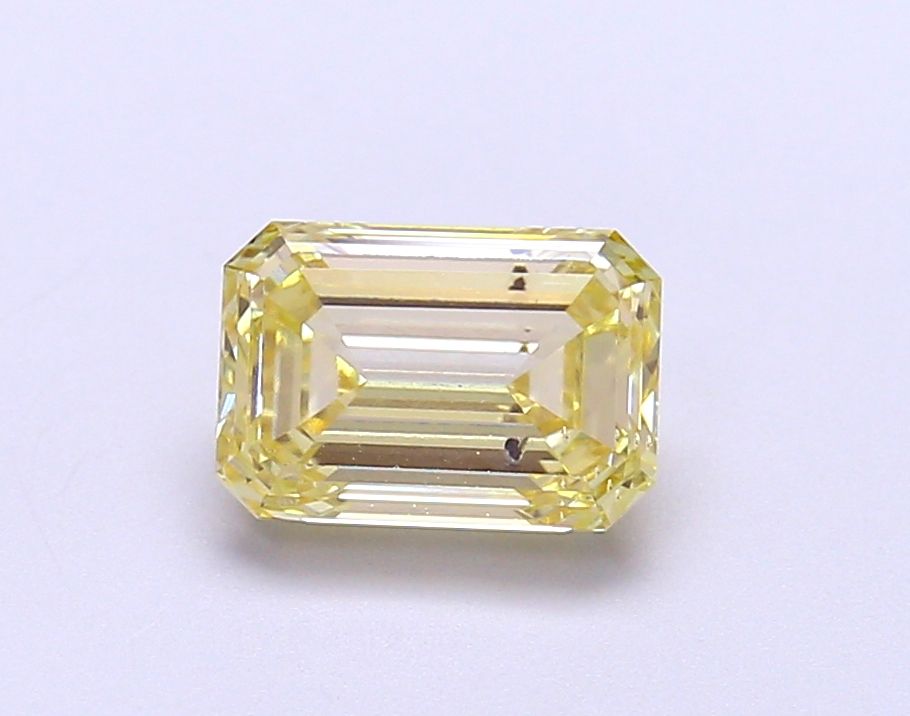 1.5 CT Faint Yellow EMERALD