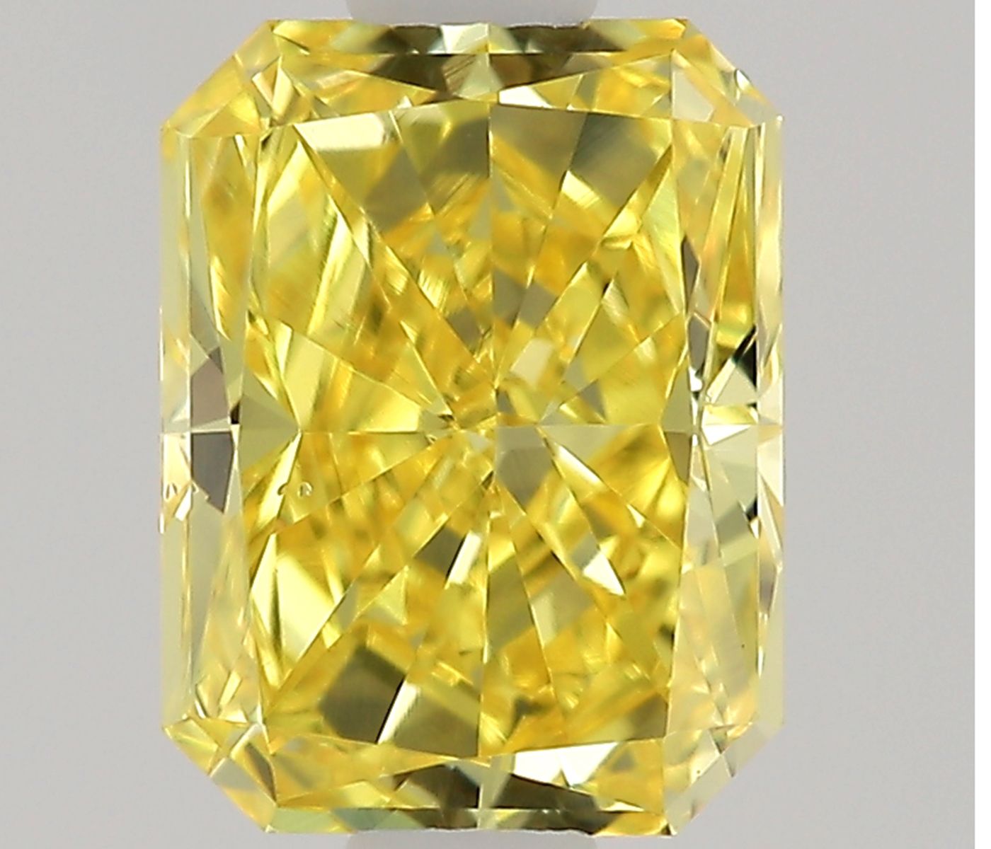 0.47 CT Fancy Intense Yellow RADIANT