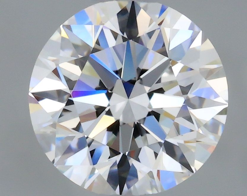 Prírodný diamant okrúhly...