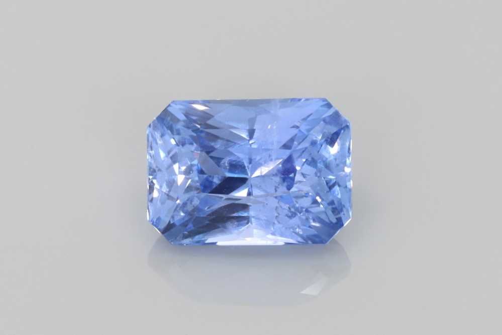 SAPPHIRE FACETED 2.48ct BLUE BLUE SI SRILANKA HEATED