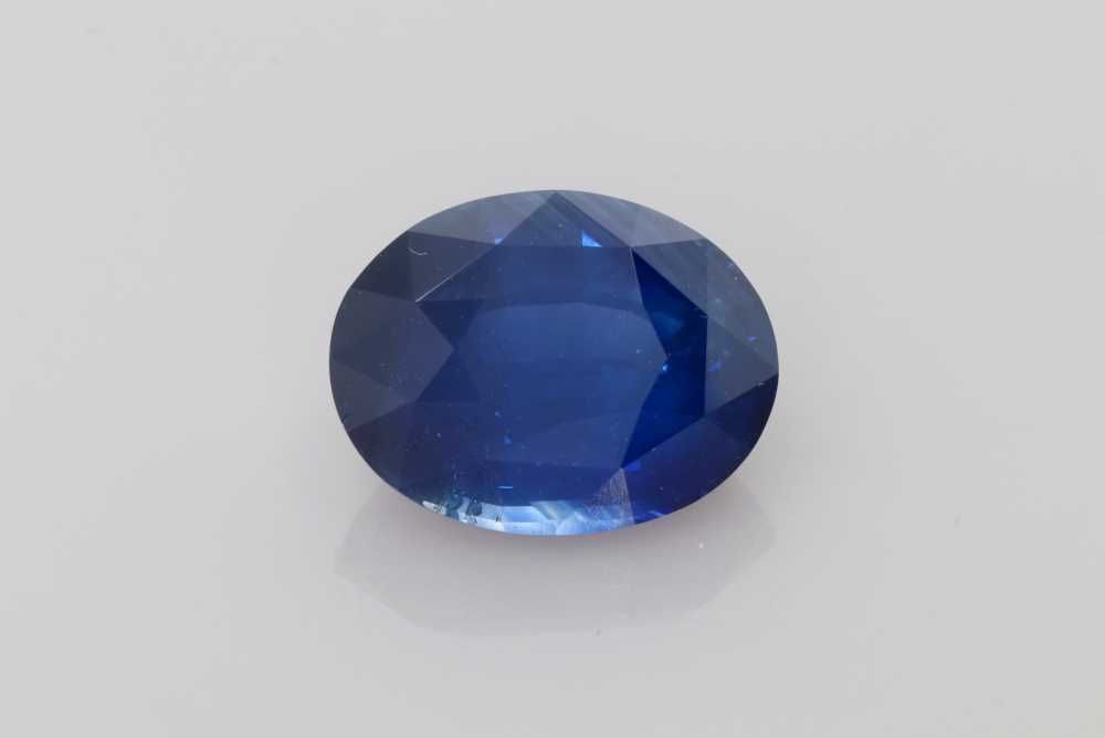 Szafir 8,52 ct, niebieski, szlif owalny