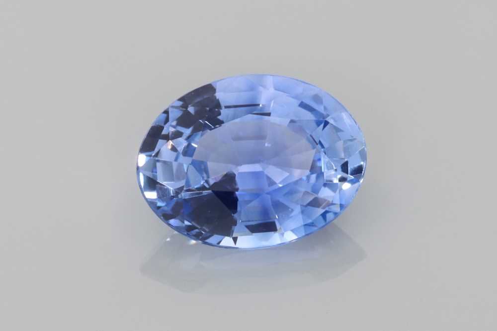 SAPPHIRE FACETED 2.06ct BLUE Light BLUE SI SRILANKA HEATED