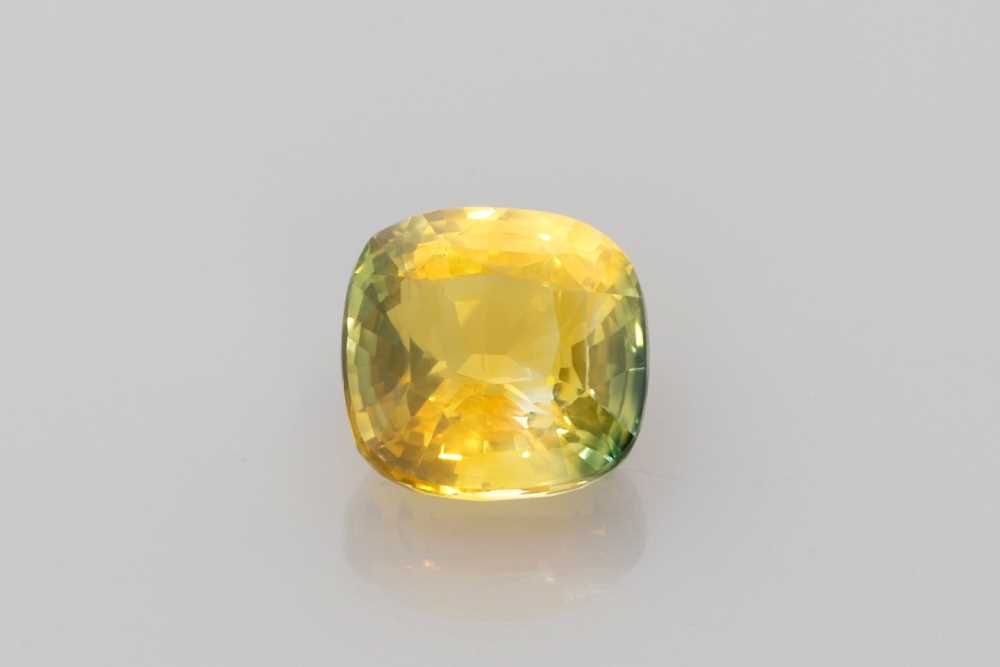 2.03 ct Sapphire