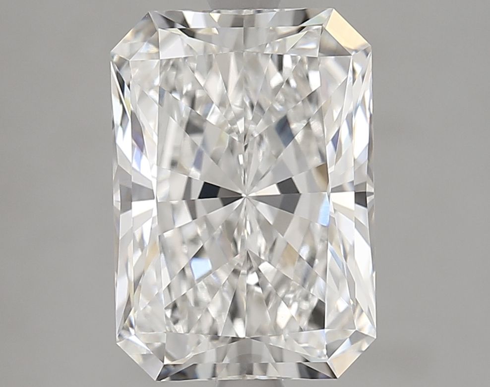 3.83 carat e VVS2 EX Cut IGI radiant diamond