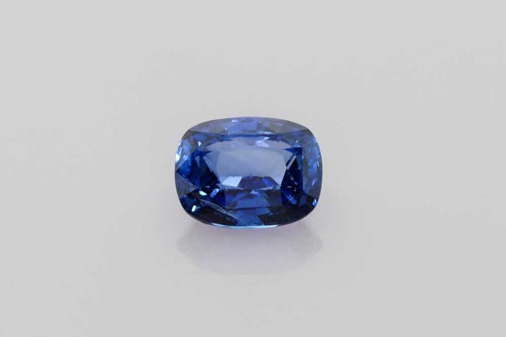 Szafir 1,45 ct, niebieski, szlif cushion