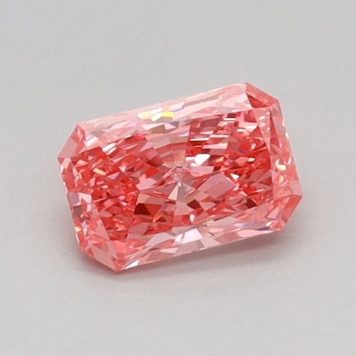 0.37 CT Fancy Vivid Pink RADIANT
