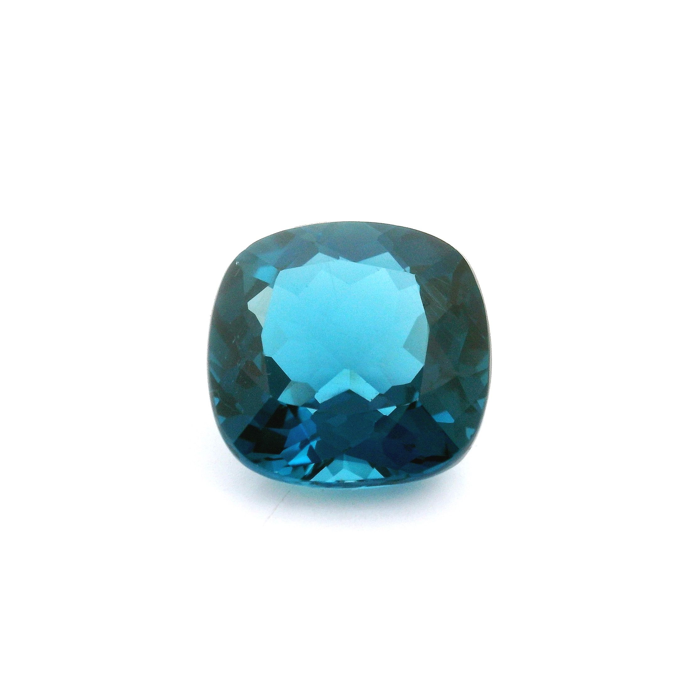 15.5 ct Cushion topaz