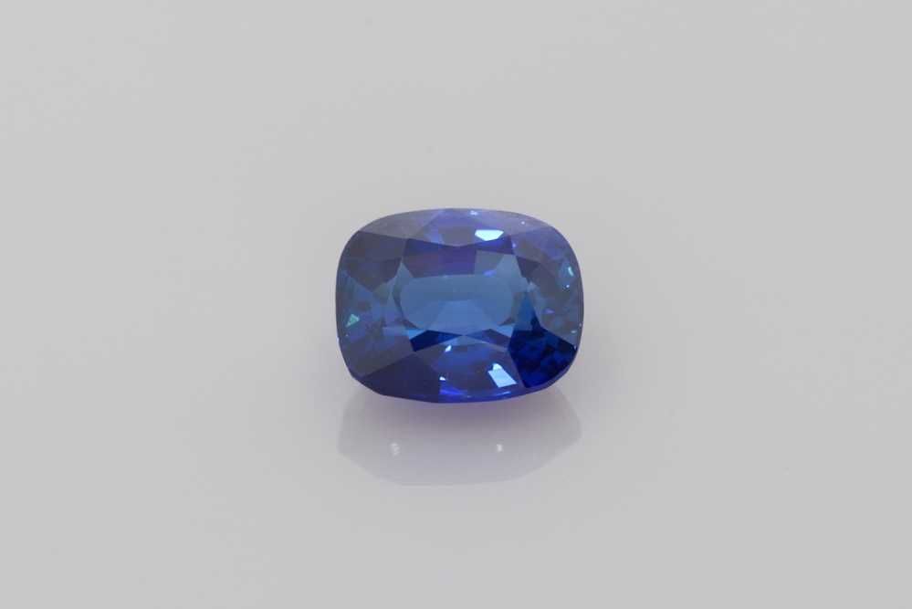 SAPPHIRE FACETED 2.03ct BLUE Vivid BLUE SI SRILANKA HEATED