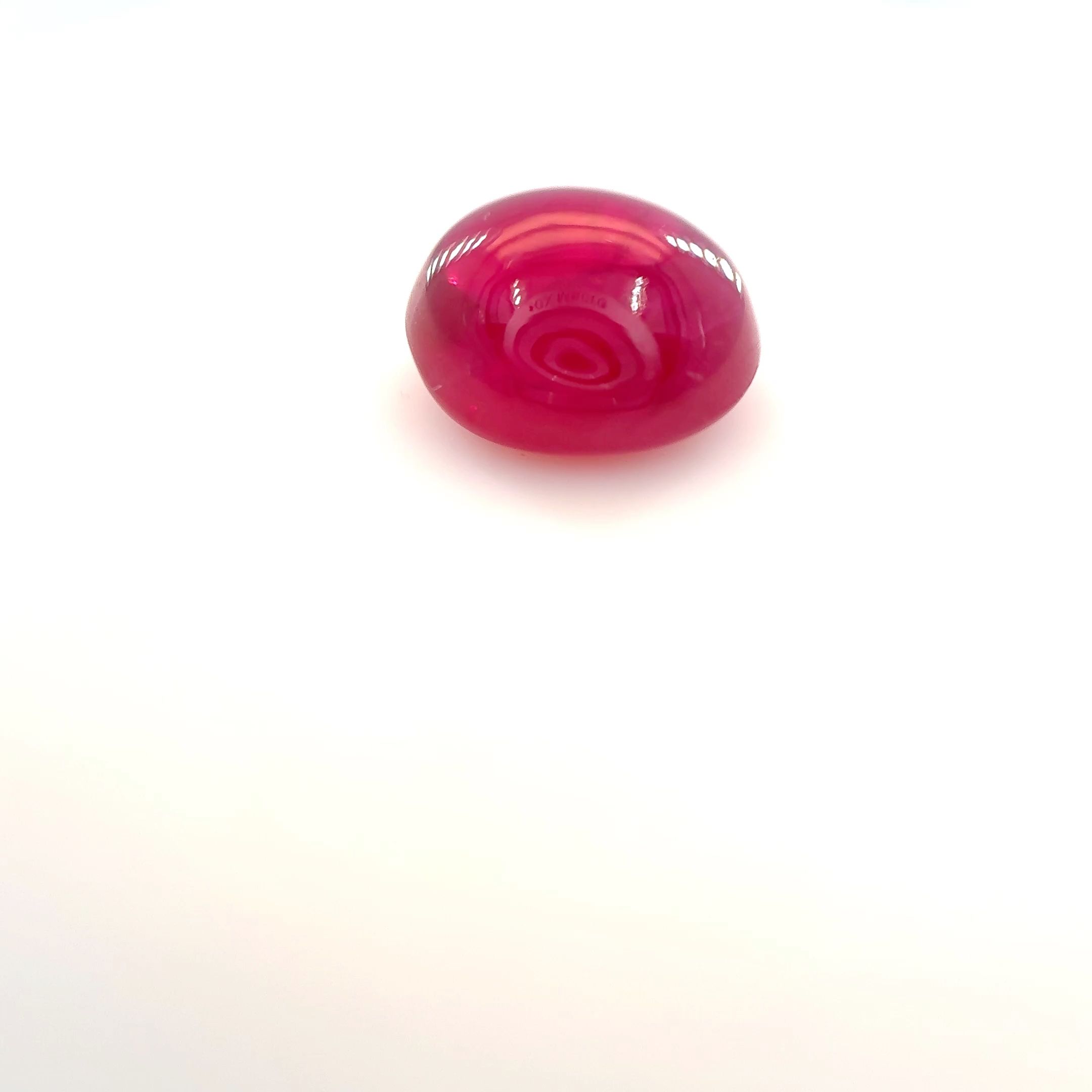 Rubin 2,67 ct, czerwony, kaboszon